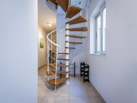 4 bed Apartment For Rent in Sliema, Sliema - thumb 5