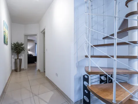 4 bed Apartment For Rent in Sliema, Sliema - thumb 6