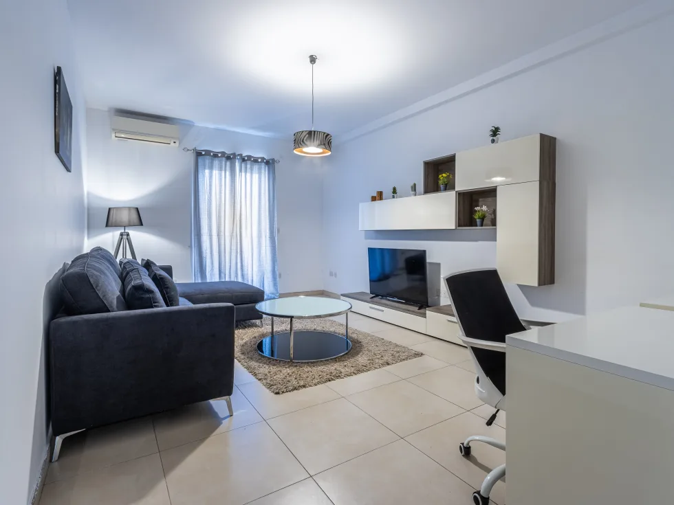 4 bed Apartment For Rent in Sliema, Sliema - thumb 7