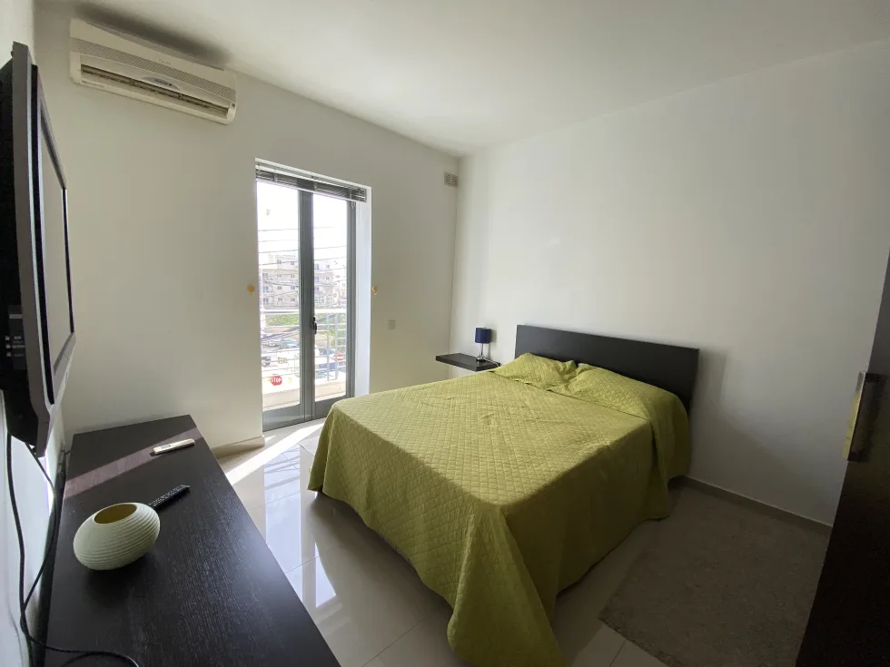 3 bed Apartment For Rent in Swieqi, Swieqi - thumb 8