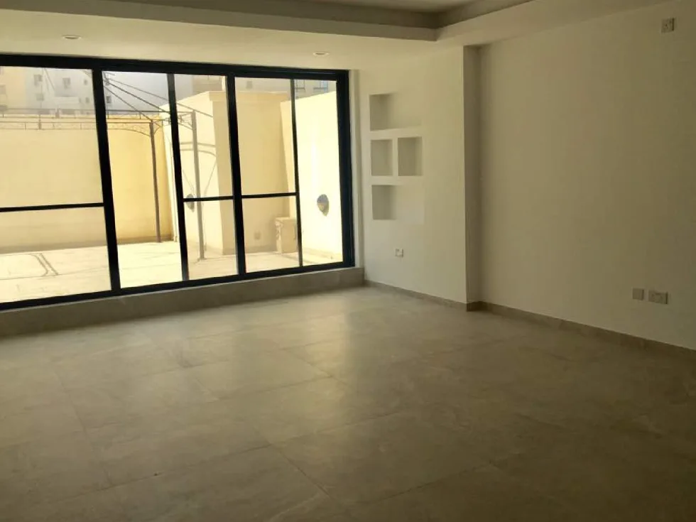 4 bed Apartment For Rent in Sliema, Sliema - thumb 7