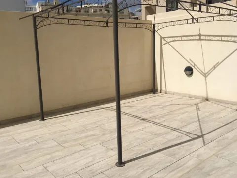 4 bed Apartment For Rent in Sliema, Sliema - thumb 8