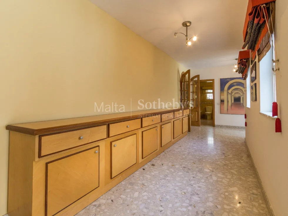 3 bed Penthouse For Rent in Sliema, Sliema - thumb 8