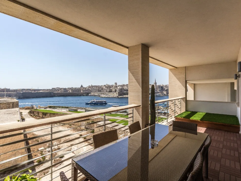 4 bed Apartment For Rent in Sliema, Sliema - thumb 1