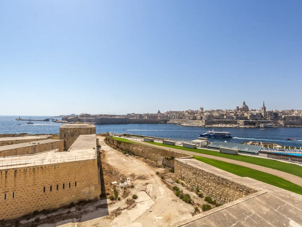 4 bed Apartment For Rent in Sliema, Sliema - thumb 2