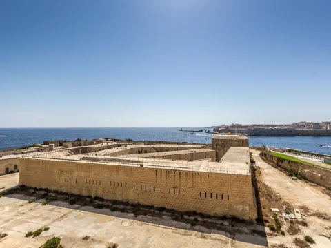 4 bed Apartment For Rent in Sliema, Sliema - thumb 5