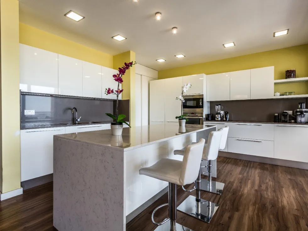 4 bed Apartment For Rent in Sliema, Sliema - thumb 8