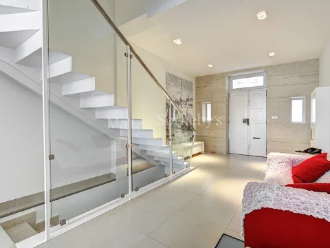 3 bed Town House For Rent in St Julian's, St Julian's - thumb 8