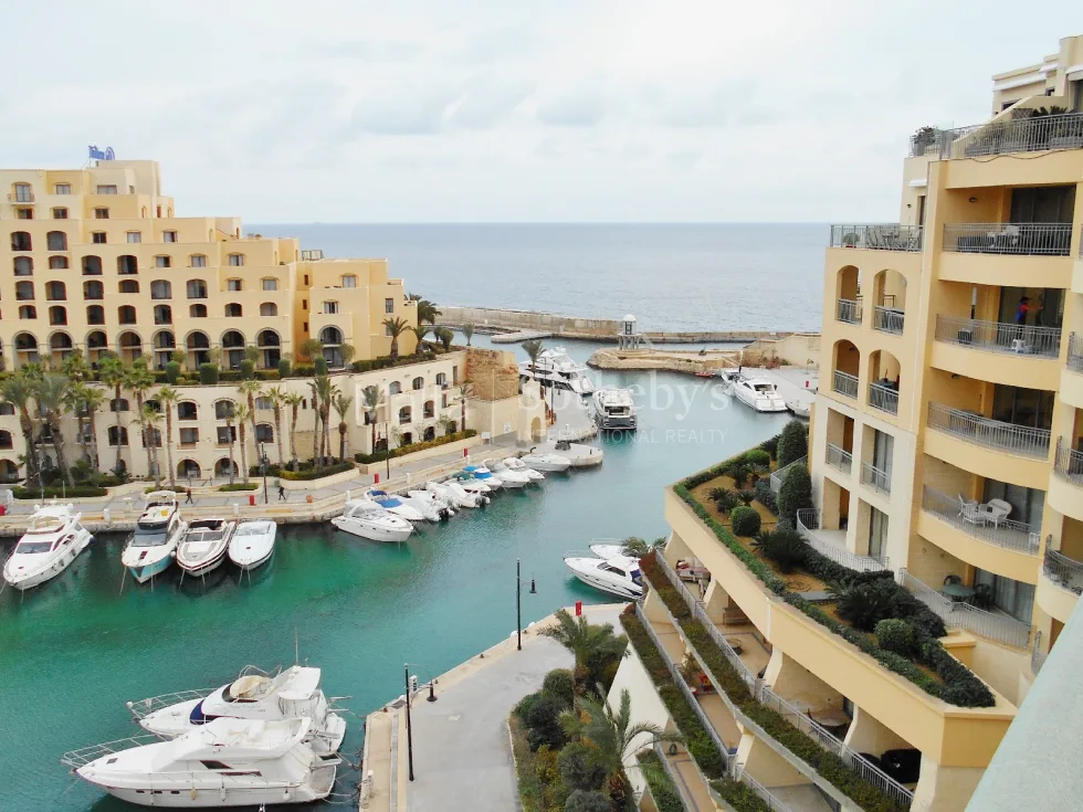 3 bed Apartment For Rent in St Julian's, St Julian's - thumb 2