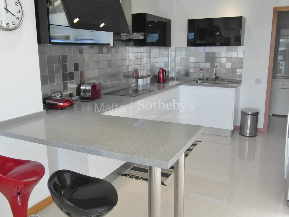 2 bed Apartment For Rent in Sliema, Sliema - thumb 2