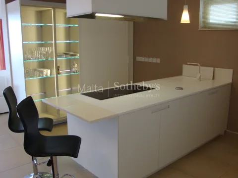 3 bed Apartment For Rent in Sliema, Sliema - thumb 5