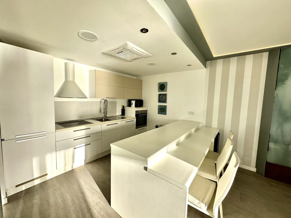 3 bed Apartment For Rent in Sliema, Sliema - thumb 4