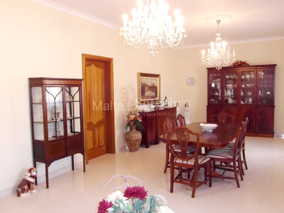 3 bed Villa For Rent in Attard, Attard - thumb 3