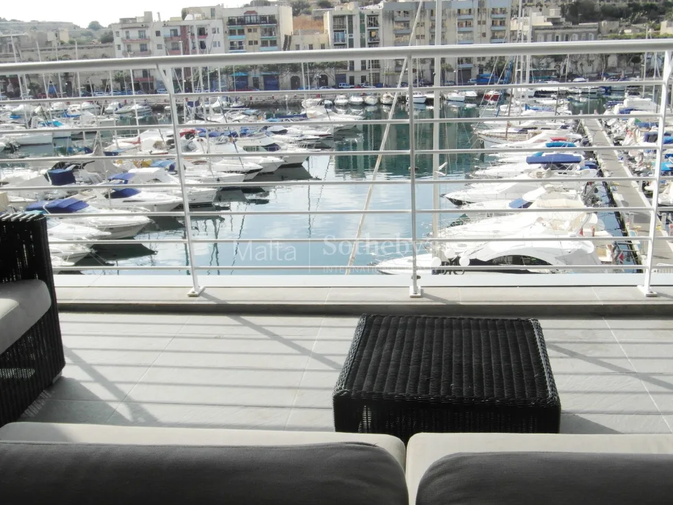 3 bed Apartment For Rent in Ta' Xbiex, Ta' Xbiex - thumb 5