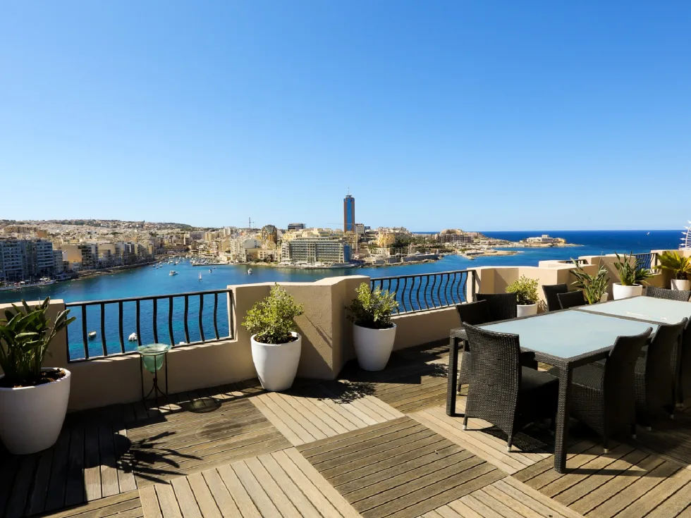 3 bed Penthouse For Rent in Sliema, Sliema - thumb 1