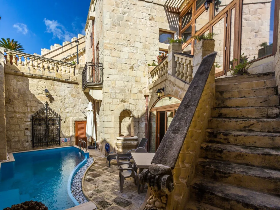 3 bed House of Character For Rent in Zebbug, Zebbug - thumb 1