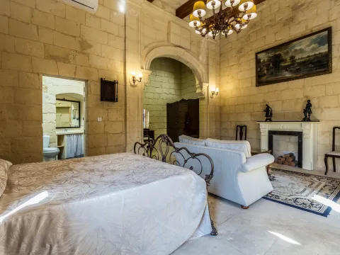 3 bed House of Character For Rent in Zebbug, Zebbug - thumb 12