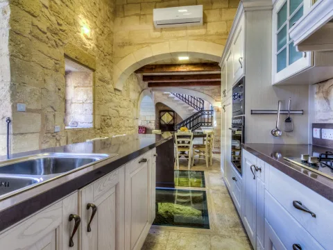 3 bed House of Character For Rent in Zebbug, Zebbug - thumb 7