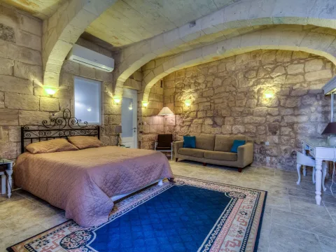 3 bed House of Character For Rent in Zebbug, Zebbug - thumb 9