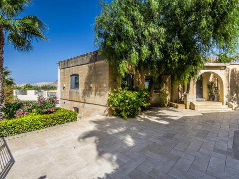 6 bed Villa For Rent in Bahar ic-Caghaq, Bahar ic-Caghaq - thumb 22