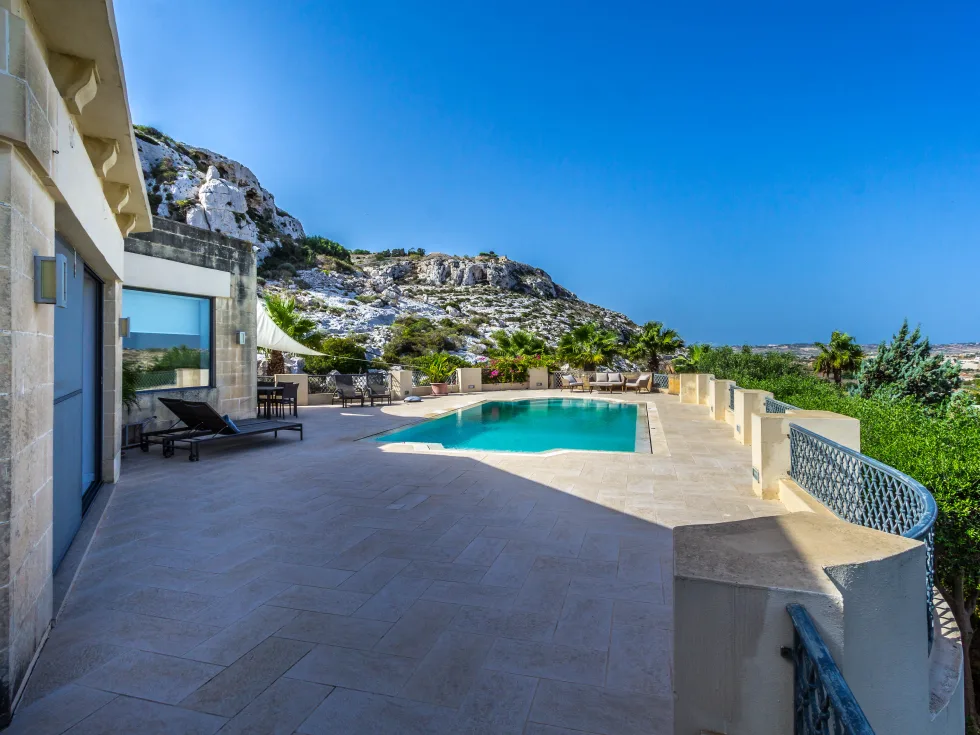 6 bed Villa For Rent in Bahar ic-Caghaq, Bahar ic-Caghaq - thumb 8