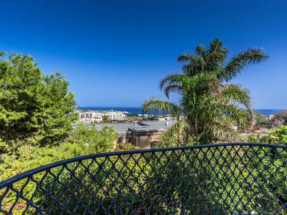 6 bed Villa For Rent in Bahar ic-Caghaq, Bahar ic-Caghaq - thumb 9