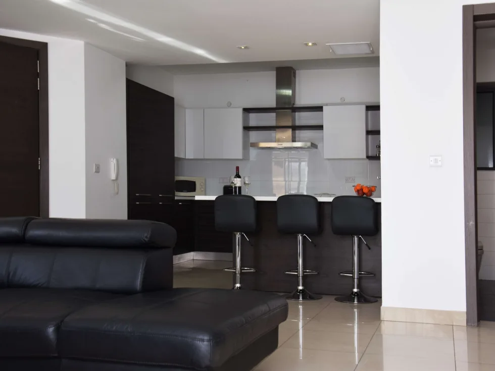 3 bed Apartment For Rent in Sliema, Sliema - thumb 2