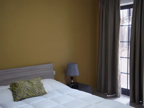 3 bed Apartment For Rent in Sliema, Sliema - thumb 8