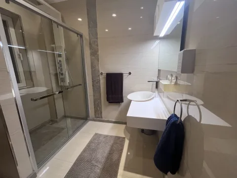 2 bed Apartment For Rent in Sliema, Sliema - thumb 12