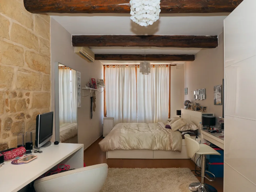 4 bed Farmhouse For Rent in Swatar, Swatar - thumb 13