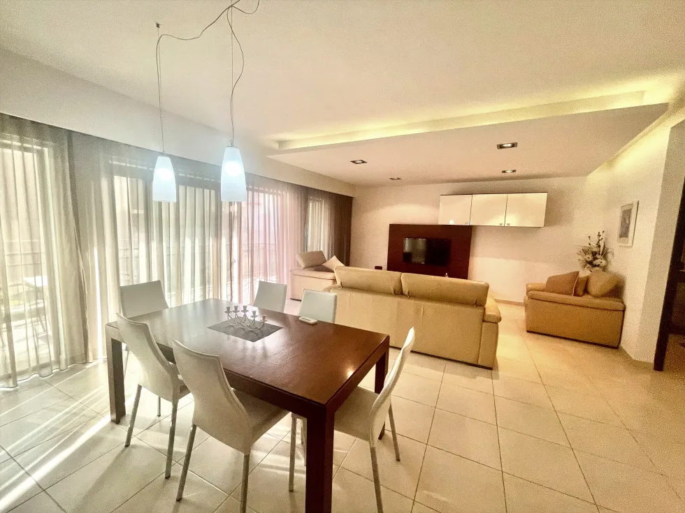 3 bed Apartment For Rent in St Julian's, St Julian's - thumb 3