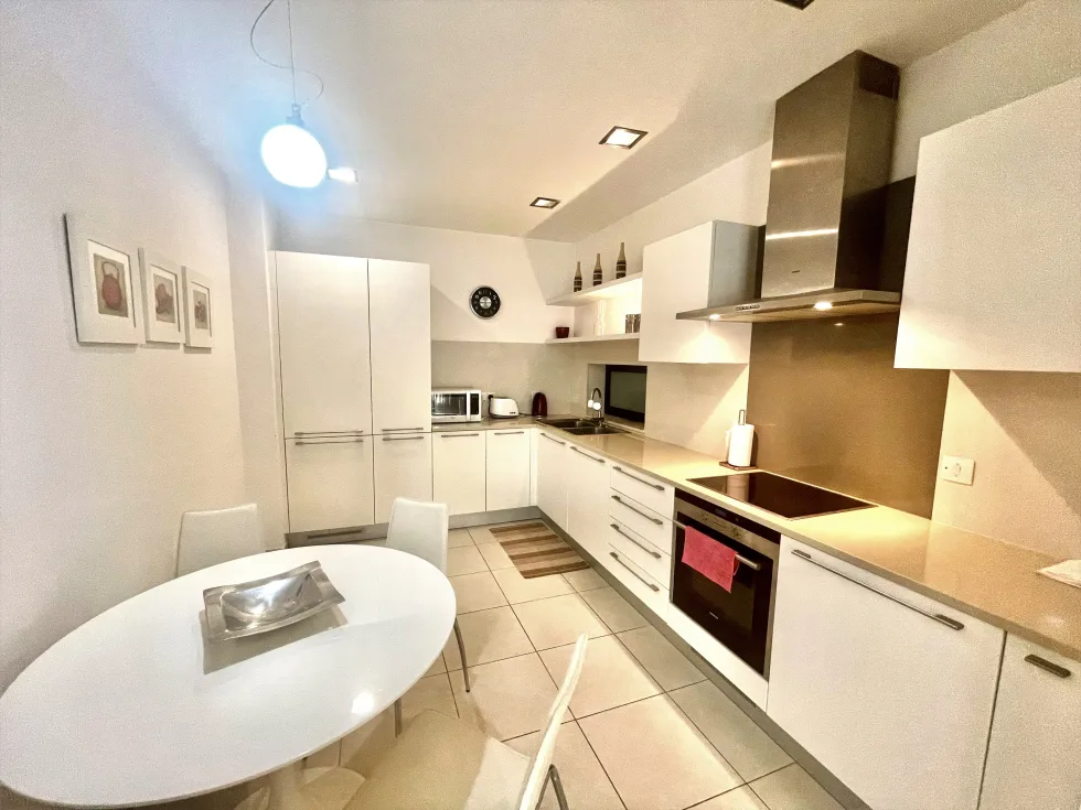 3 bed Apartment For Rent in St Julian's, St Julian's - thumb 4