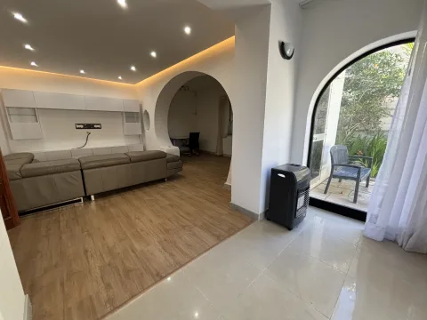 5 bed Villa For Rent in Madliena, Madliena - thumb 4