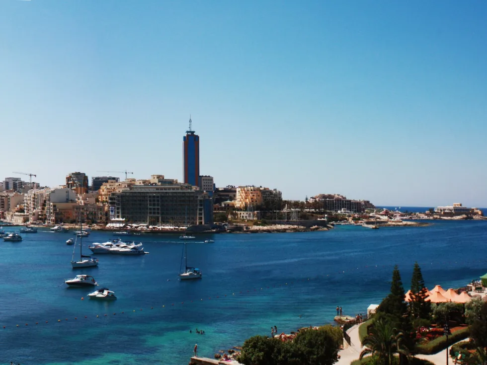 3 bed Apartment For Rent in Sliema, Sliema - thumb 1