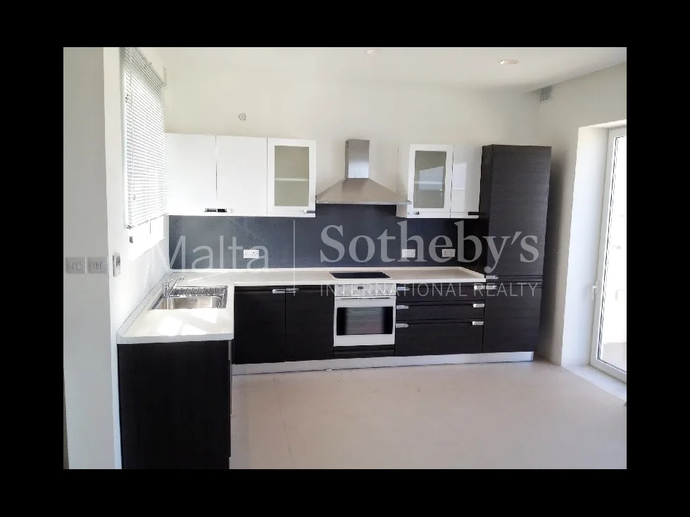 3 bed Penthouse For Rent in Sliema, Sliema - thumb 2