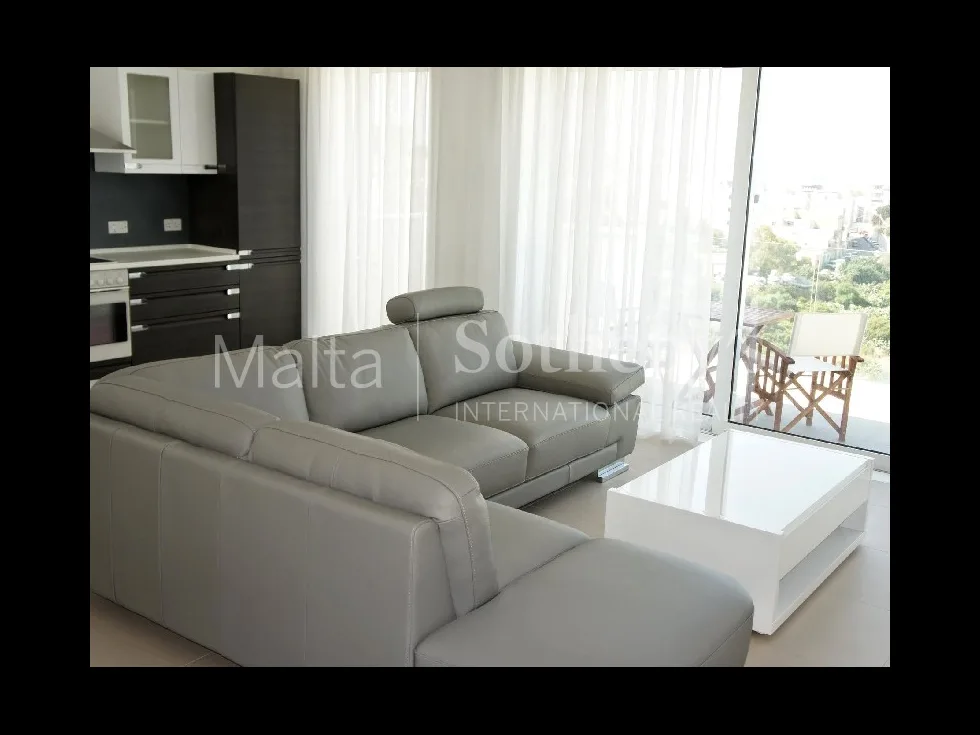 3 bed Penthouse For Rent in Sliema, Sliema - thumb 4