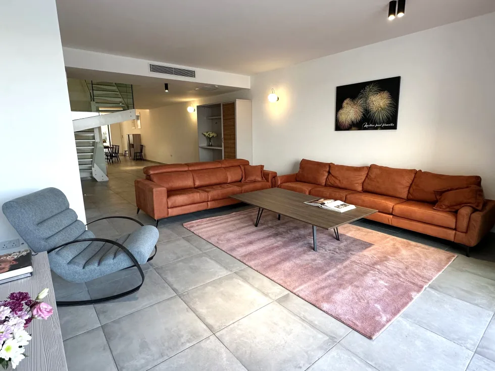 2 bed Penthouse For Rent in Sliema, Sliema - thumb 1