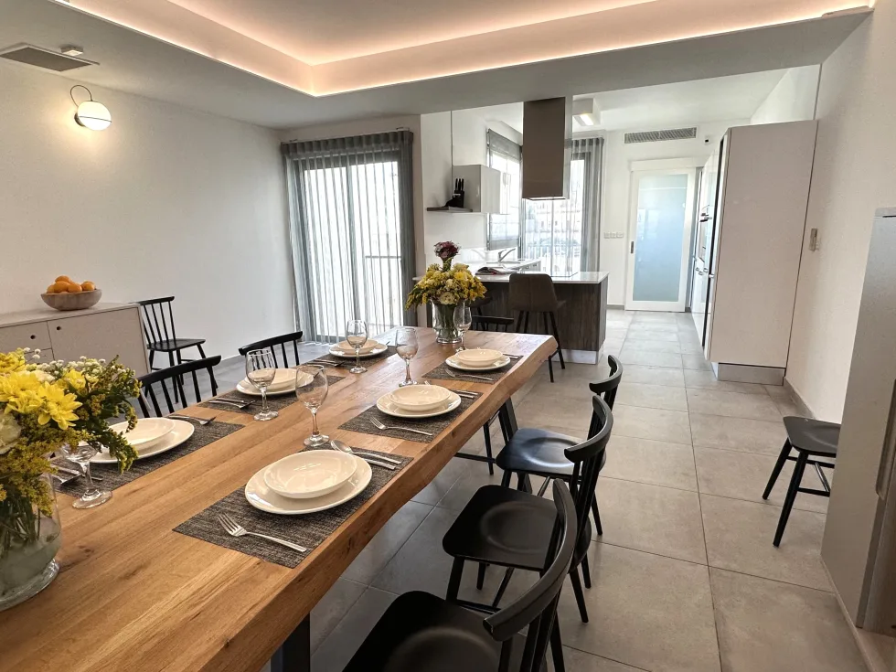 2 bed Penthouse For Rent in Sliema, Sliema - thumb 3