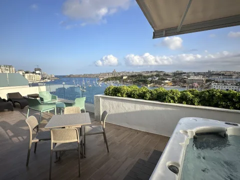 1 bed Penthouse For Rent in Sliema, Sliema - thumb 1