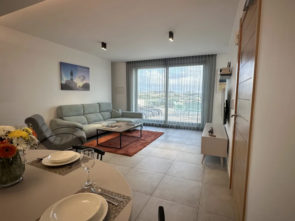 1 bed Penthouse For Rent in Sliema, Sliema - thumb 5