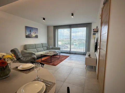 1 bed Penthouse For Rent in Sliema, Sliema - thumb 5