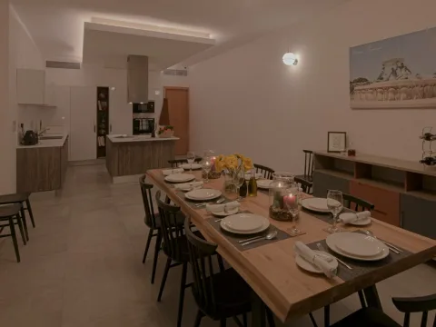 4 bed Apartment For Rent in Sliema, Sliema - thumb 10