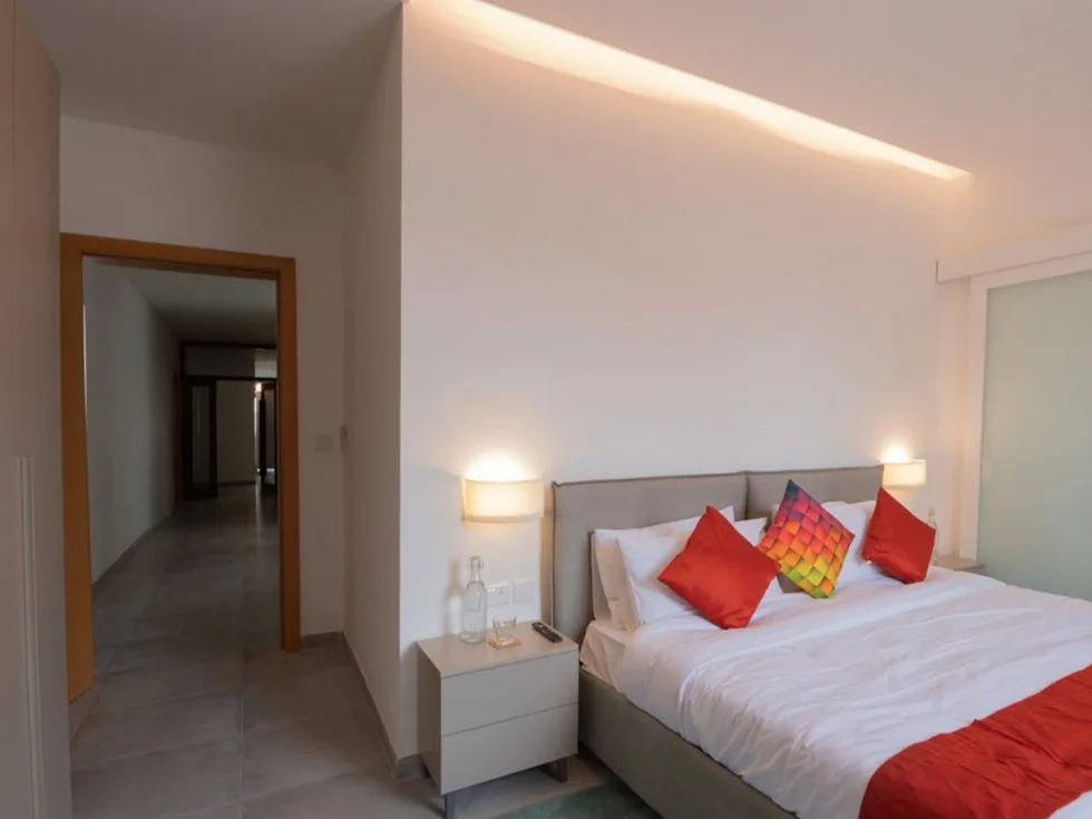 4 bed Apartment For Rent in Sliema, Sliema - thumb 6