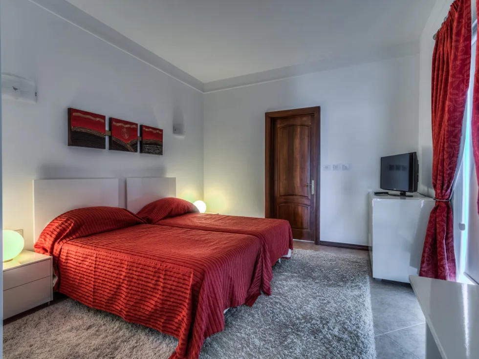 4 bed Penthouse For Rent in Sliema, Sliema - thumb 11