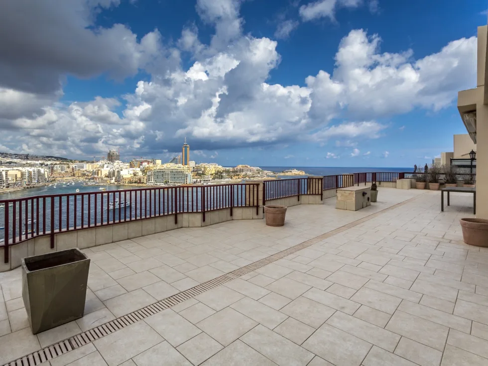 4 bed Penthouse For Rent in Sliema, Sliema - thumb 17