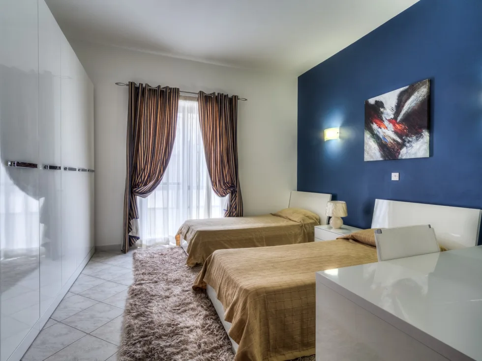4 bed Apartment For Rent in Sliema, Sliema - thumb 10