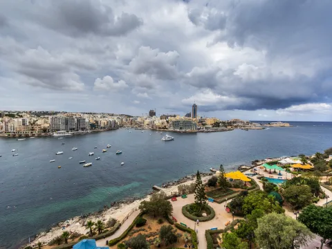 4 bed Apartment For Rent in Sliema, Sliema - thumb 12