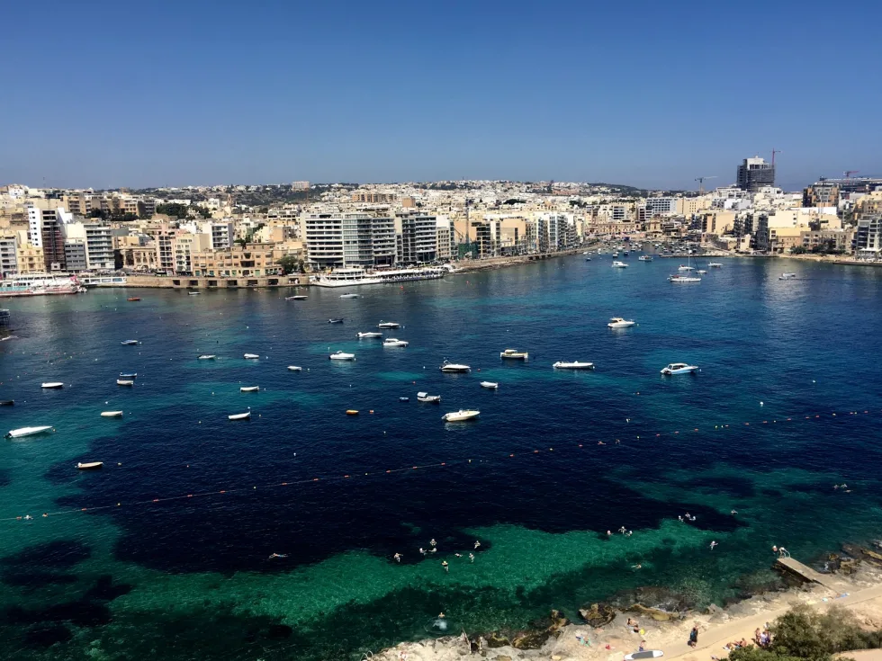 4 bed Apartment For Rent in Sliema, Sliema - thumb 1