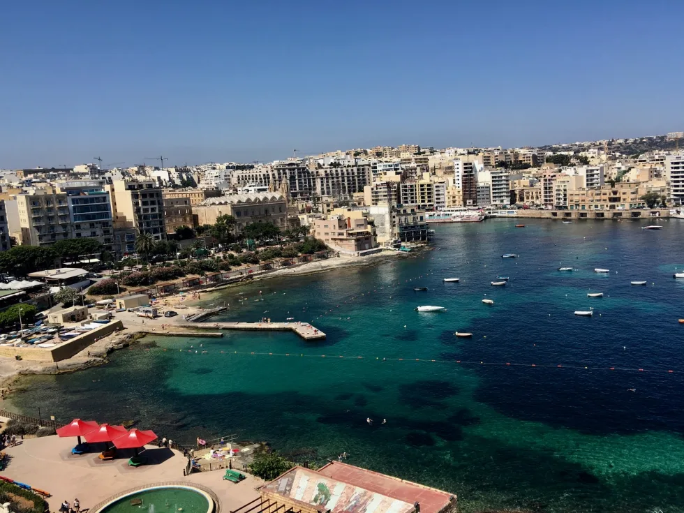 4 bed Apartment For Rent in Sliema, Sliema - thumb 9