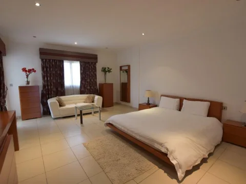 4 bed Apartment For Rent in Sliema, Sliema - thumb 6